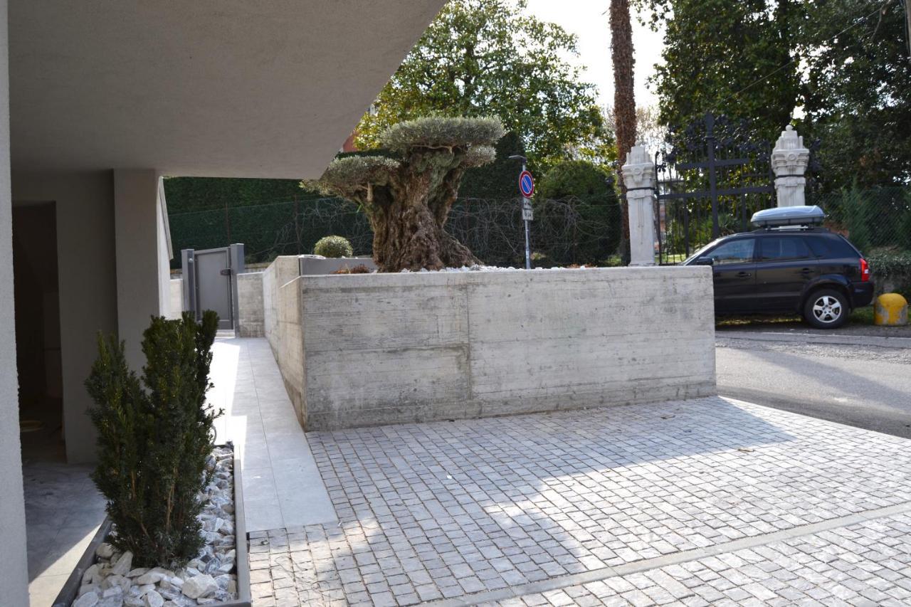Iris Ar Holiday-Home Peschiera del Garda Exterior foto
