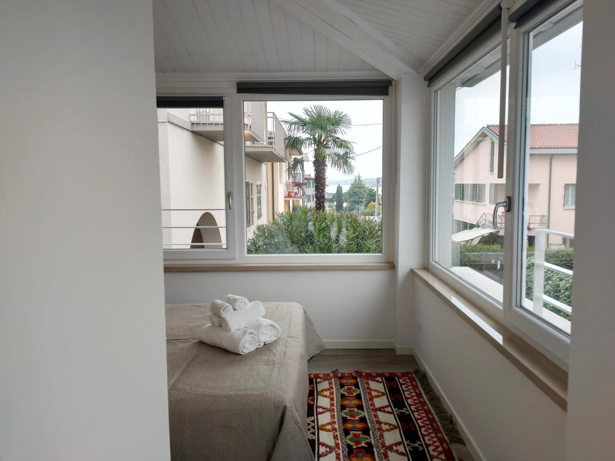 Iris Ar Holiday-Home Peschiera del Garda Exterior foto