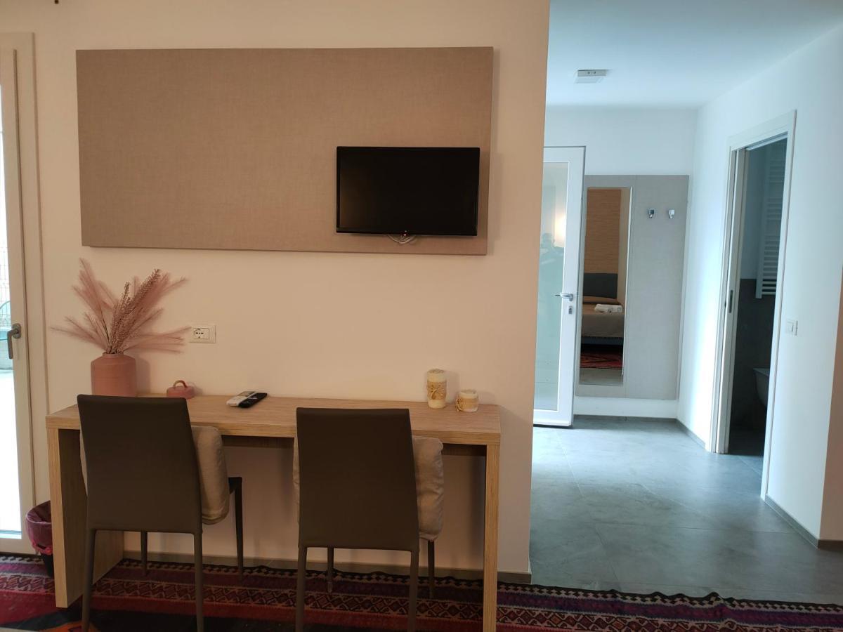 Iris Ar Holiday-Home Peschiera del Garda Exterior foto